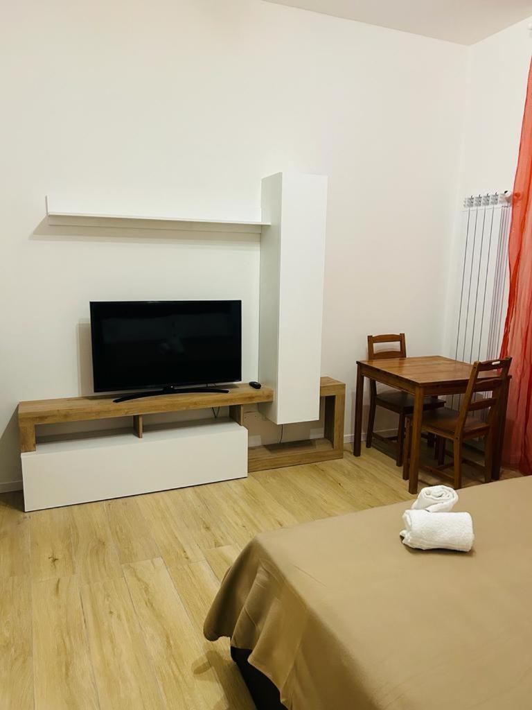 Easy Room Italy Rogoredo Milánó Kültér fotó